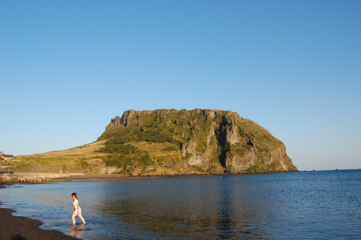 Vulkankrater Seongsan Ilchulbong auf der Insel Jeju